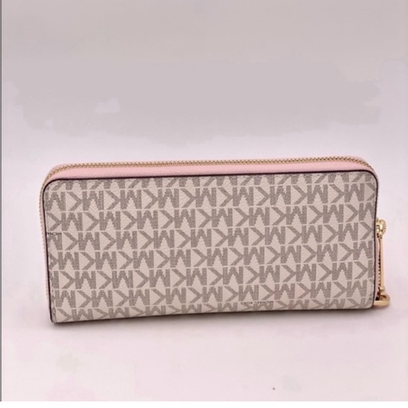 Michael Kors Large Continental Wallet Wristlet - Picture 4 of 13